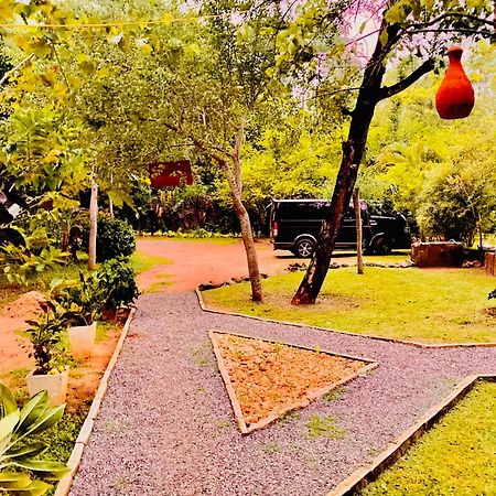 Suncity Privacy Cottages Udawalawe Luaran gambar