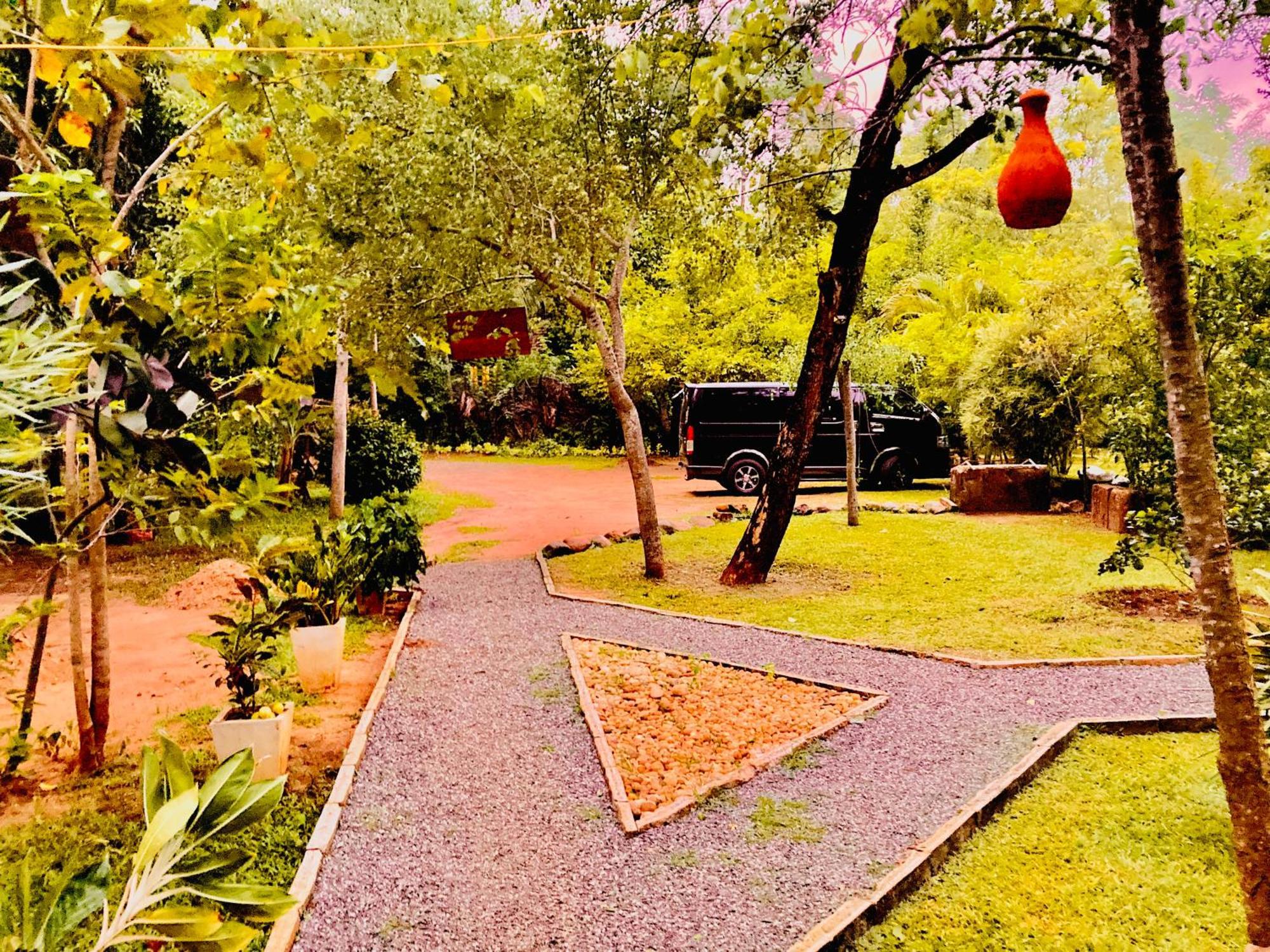 Suncity Privacy Cottages Udawalawe Luaran gambar